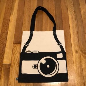 Getty Museum of Art Camera Tote Bag